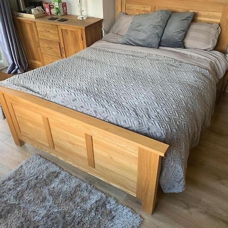 Farah'S Guest Suite Solihull Esterno foto