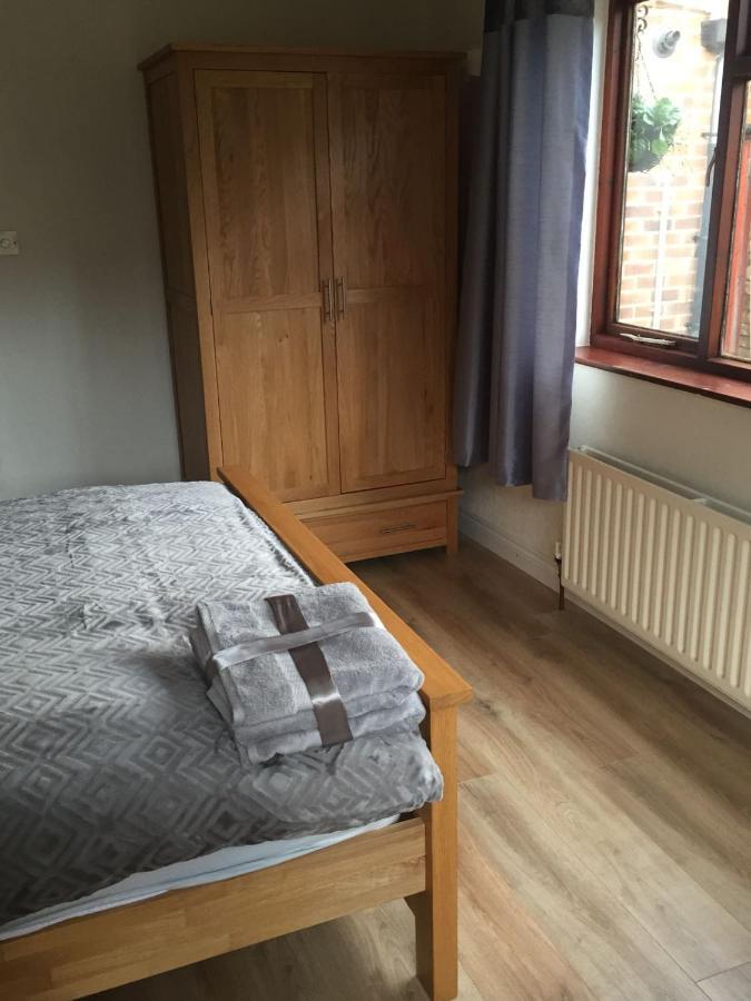 Farah'S Guest Suite Solihull Esterno foto