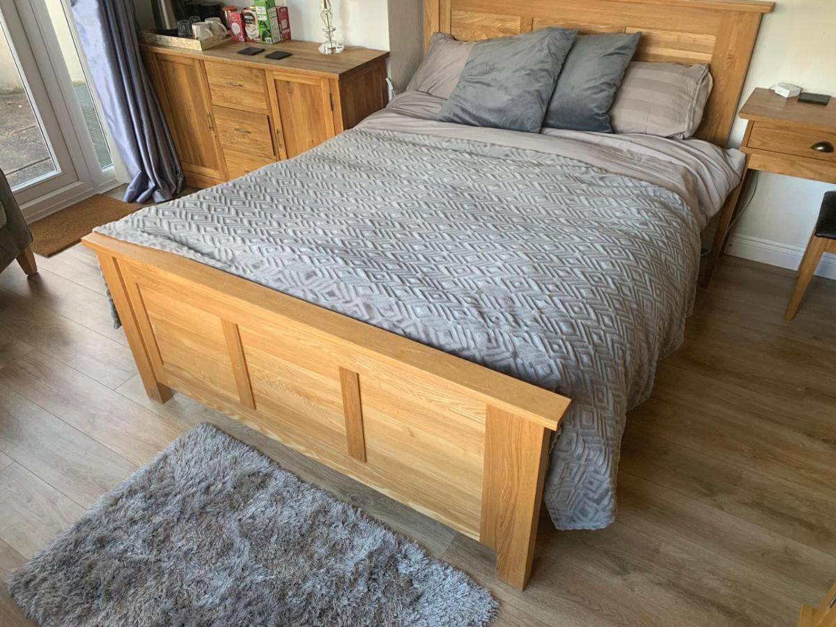 Farah'S Guest Suite Solihull Esterno foto